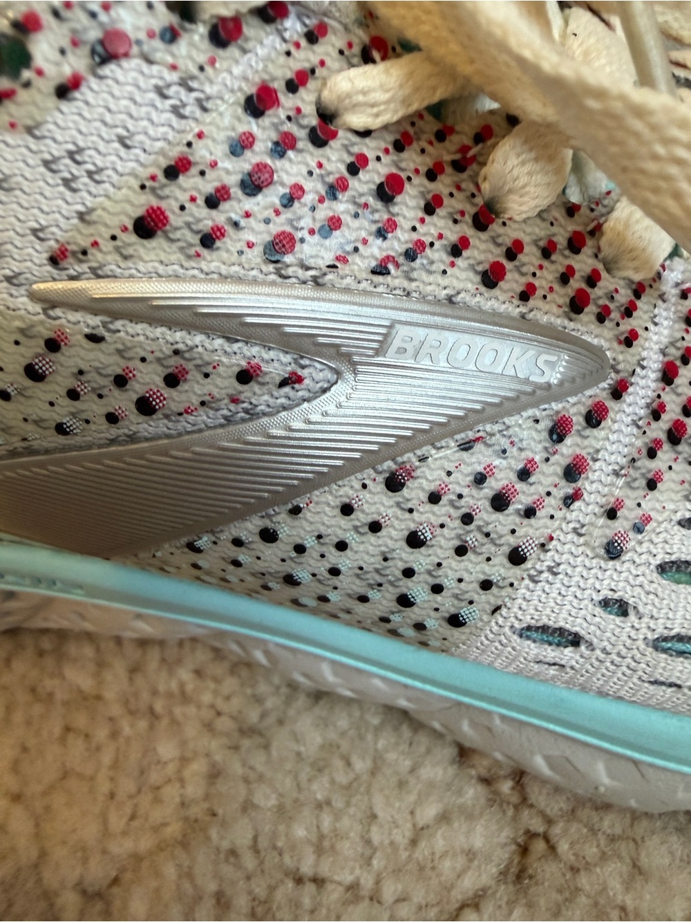 Brooks Glycerin Women’s Athletic Shoes — 7 1/2 - Picture 7 of 10